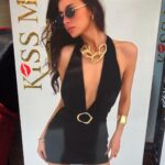 Zincir Detaylı Siyah Mini V Yaka Elbise